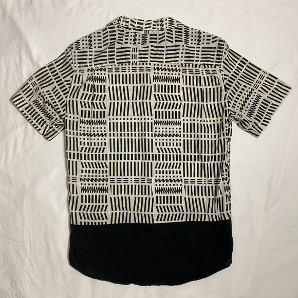 Modern Amusement Zig Zag Print Button Up Shirt - Picture 2 of 4